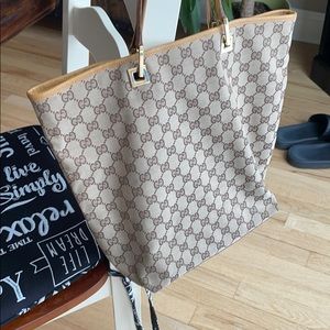Authentic GUCCI Tote 💯